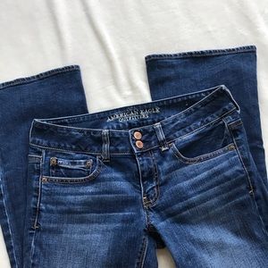 American Eagle Artist stretch jeans in a 6 short